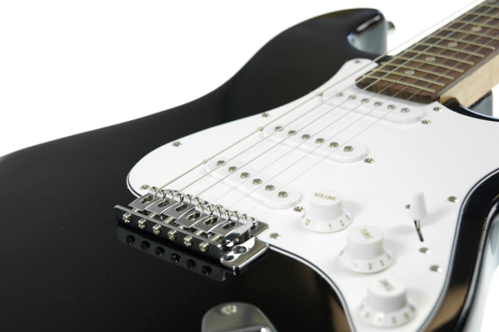 Karrera 39in Electric Guitar - Black - Image 3