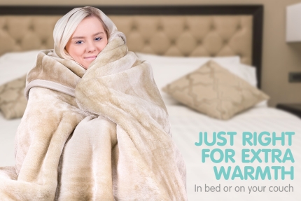 800GSM Heavy Double-Sided Faux Mink Blanket - Beige - Image 3